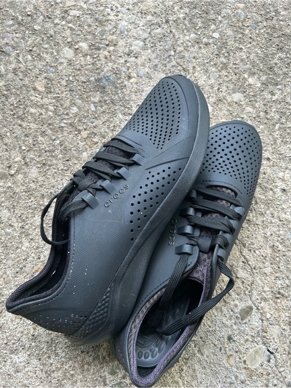 CROCS Men's Black Perforated Casual Sneakers Sz 13 - Picture 6 of 9